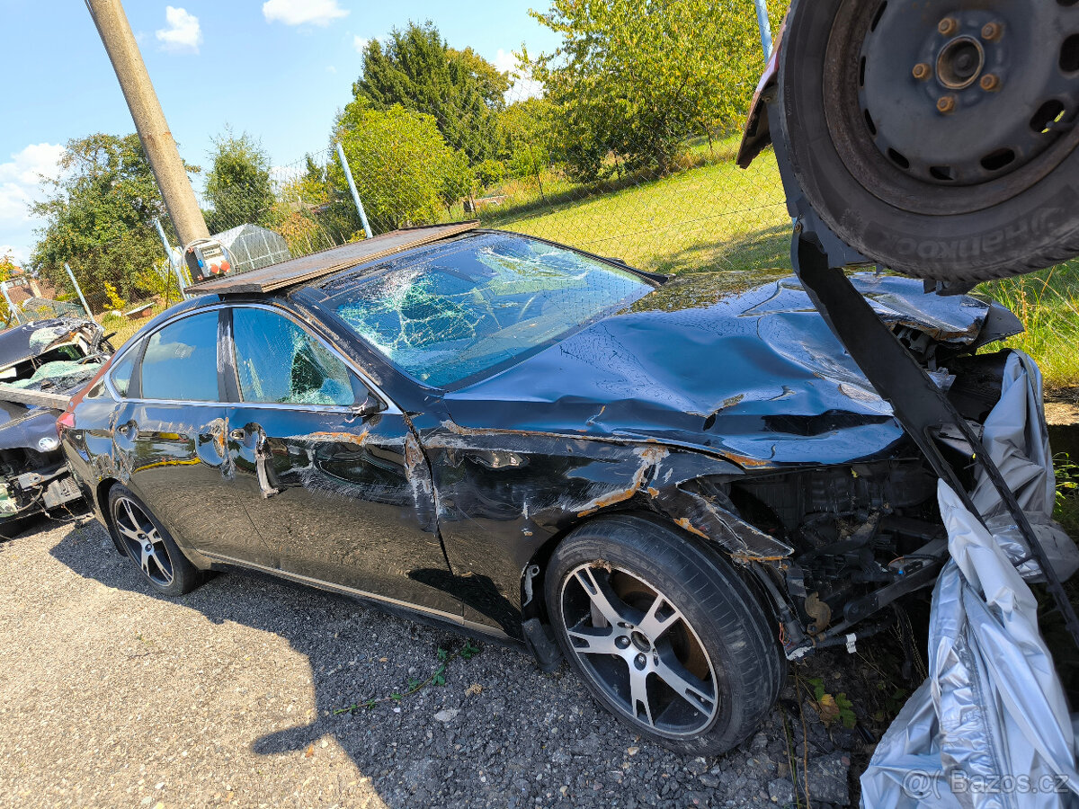 Hyundai Genesis 3,8 HTRAC SLEVA 2 kusy za půlku jednoho - 7