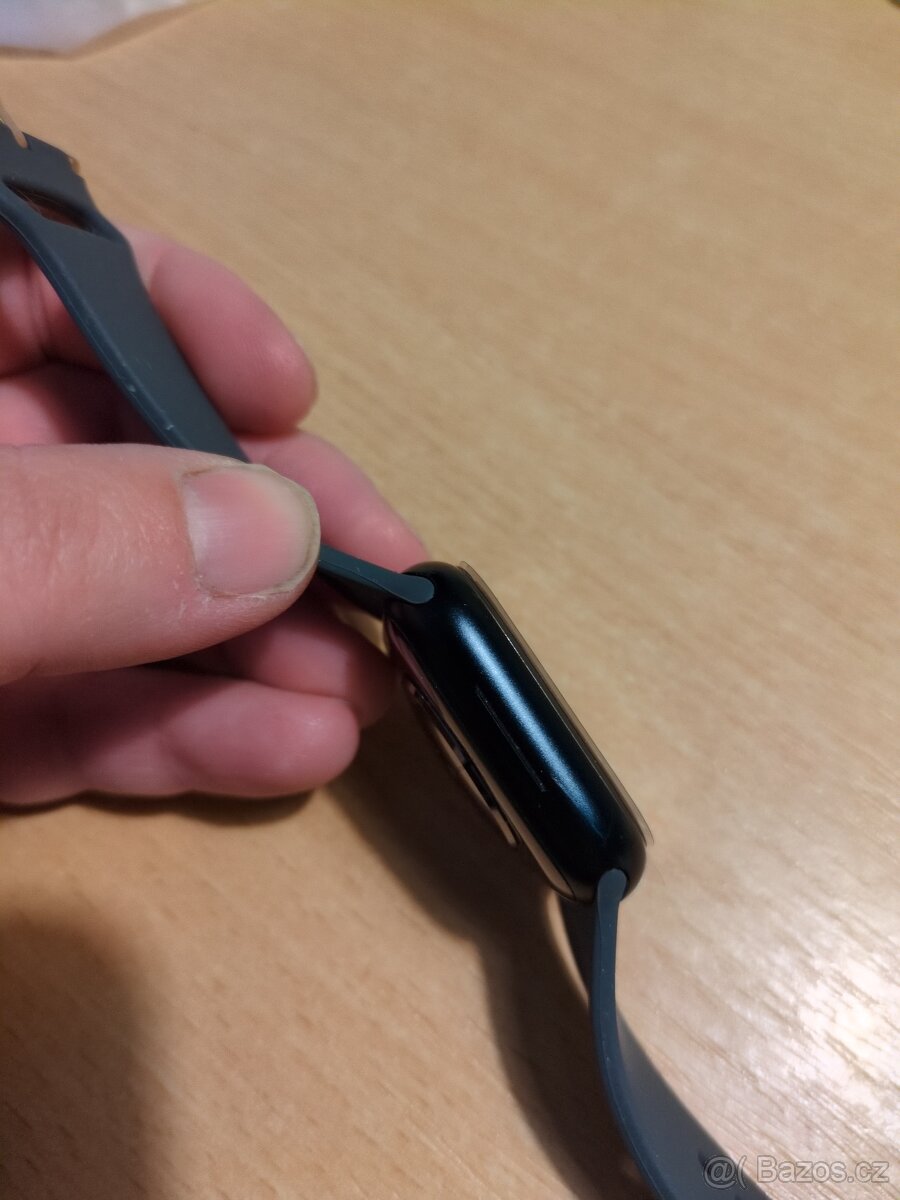 Apple watch series 8 - 7