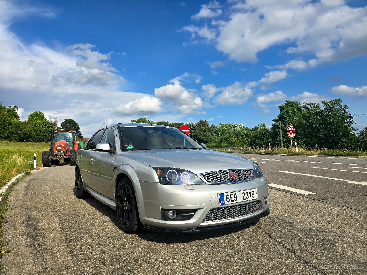 Ford mondeo ST220 - 7