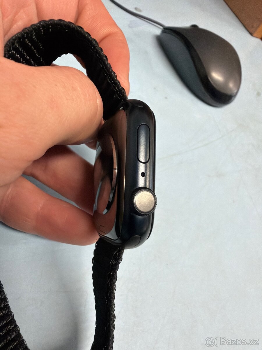 Apple Watch - 9 (45mm) Cellular - 7