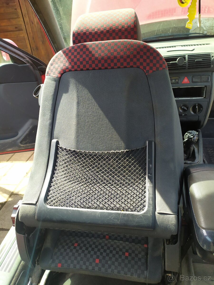 Audi A3 1.6i 3.dverove dily interiéru - 7