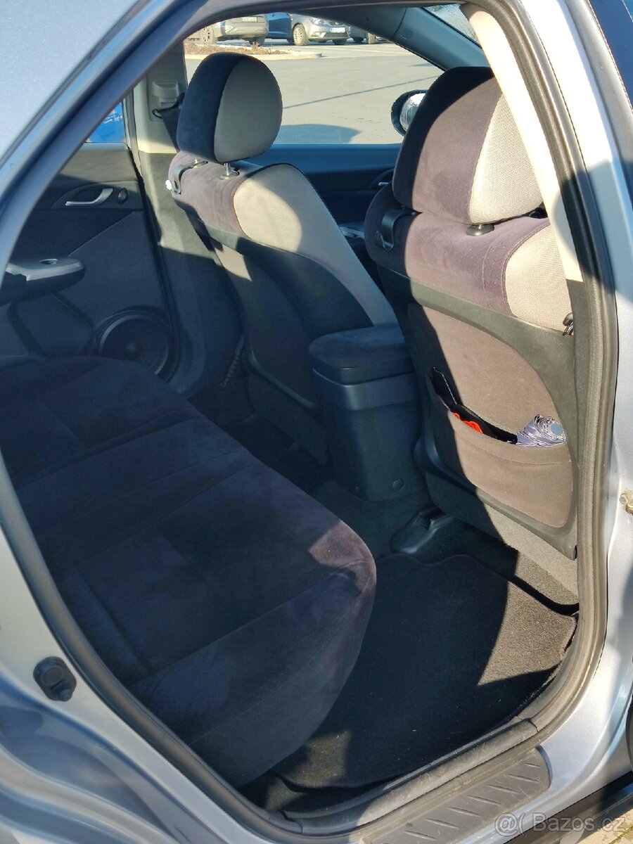 Honda Civic 1.8 - 7