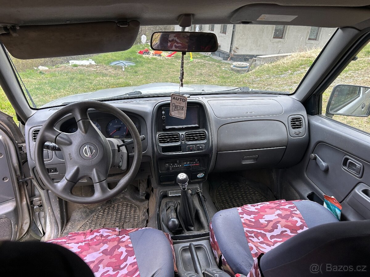 Navara D22 2,5D Pickup - 7