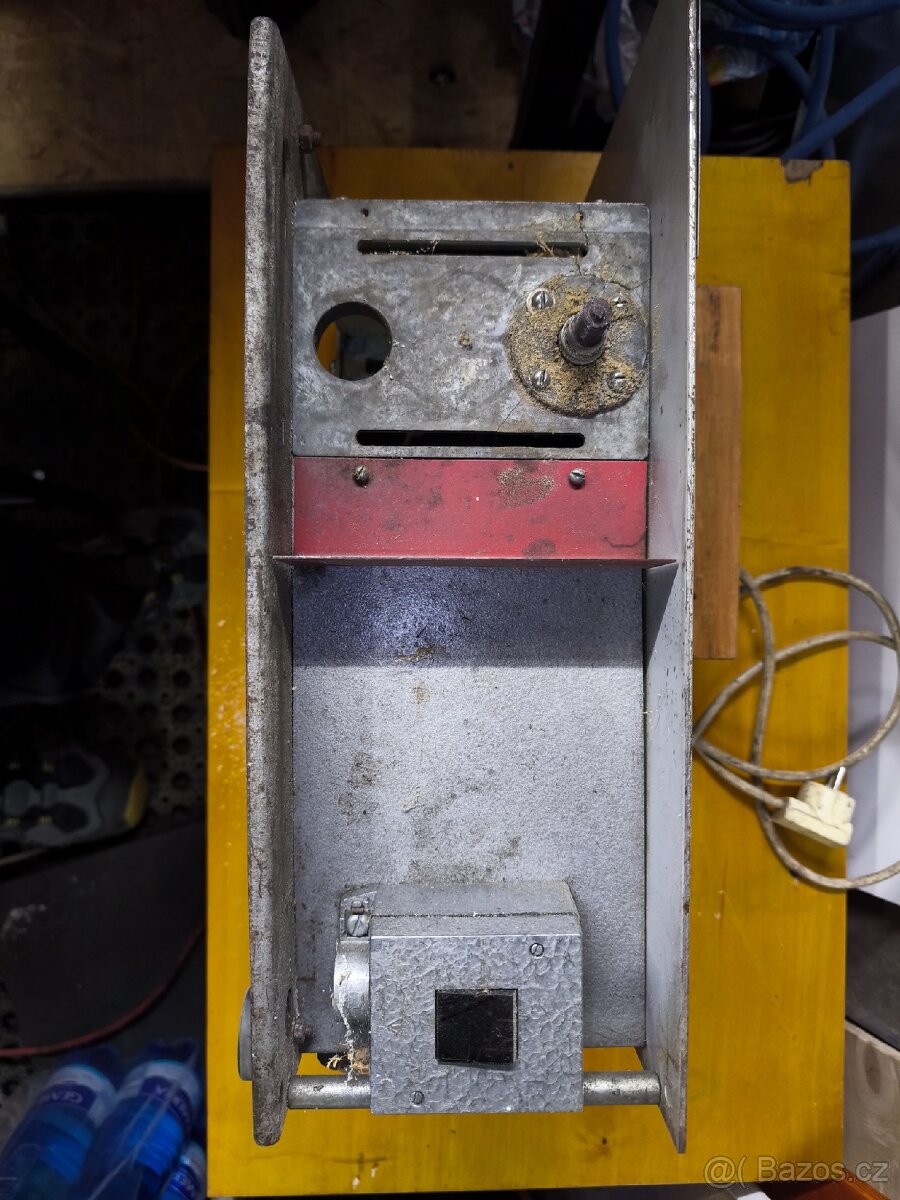 Prodám stolní hoblovku. - 7