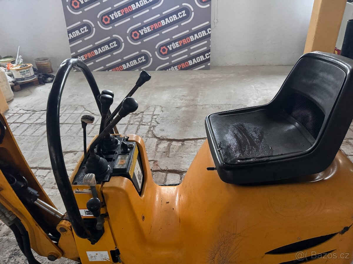 Minibagr JCB 8010 2x lzice precepovany - 7