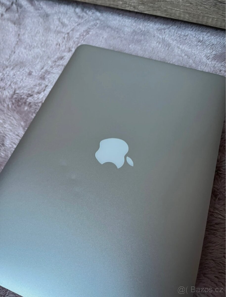 MacBook Air 13” (2017), šedá barva, příslušenství - 7