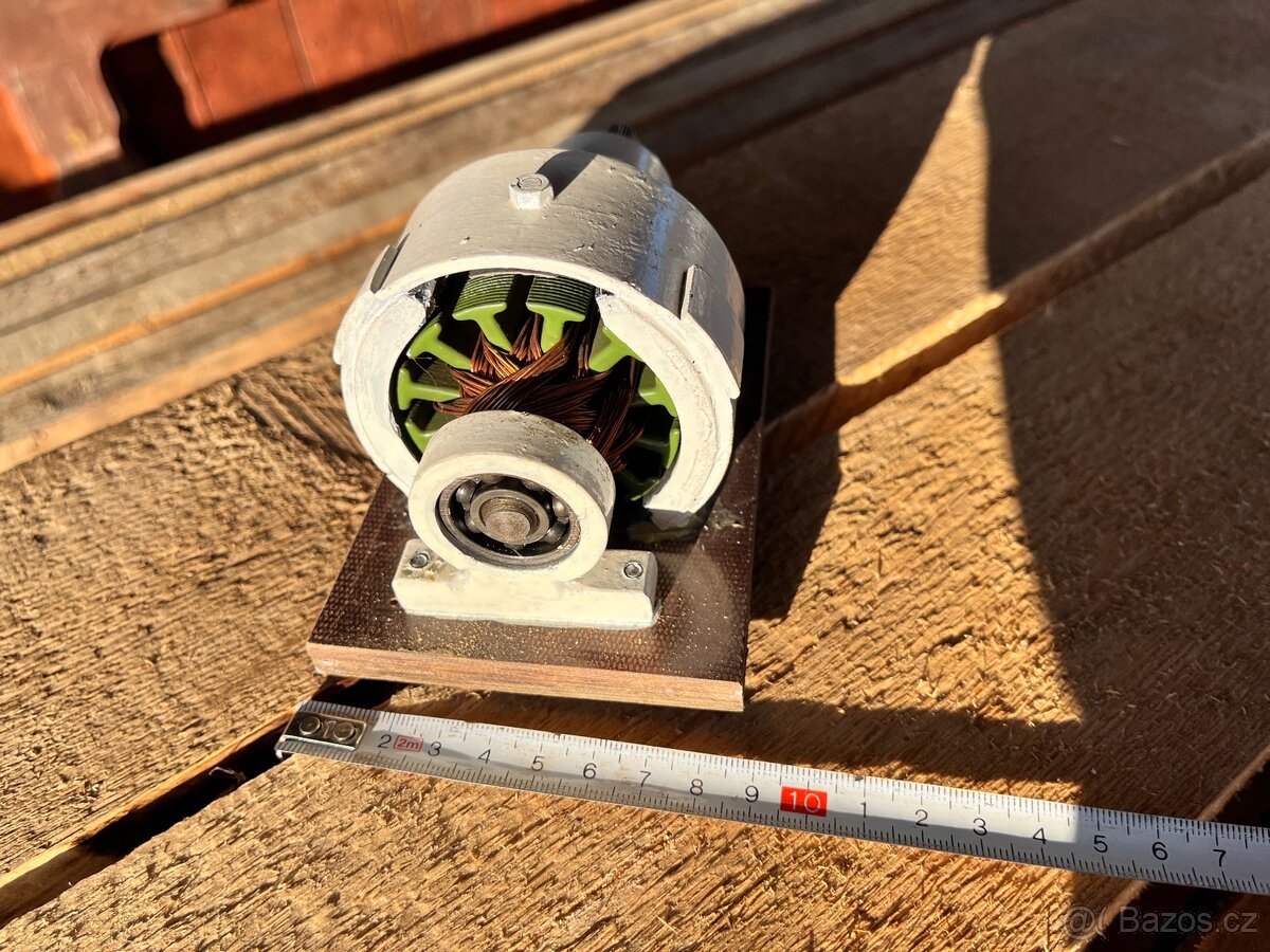 prodám historické motory a kompresor - 7