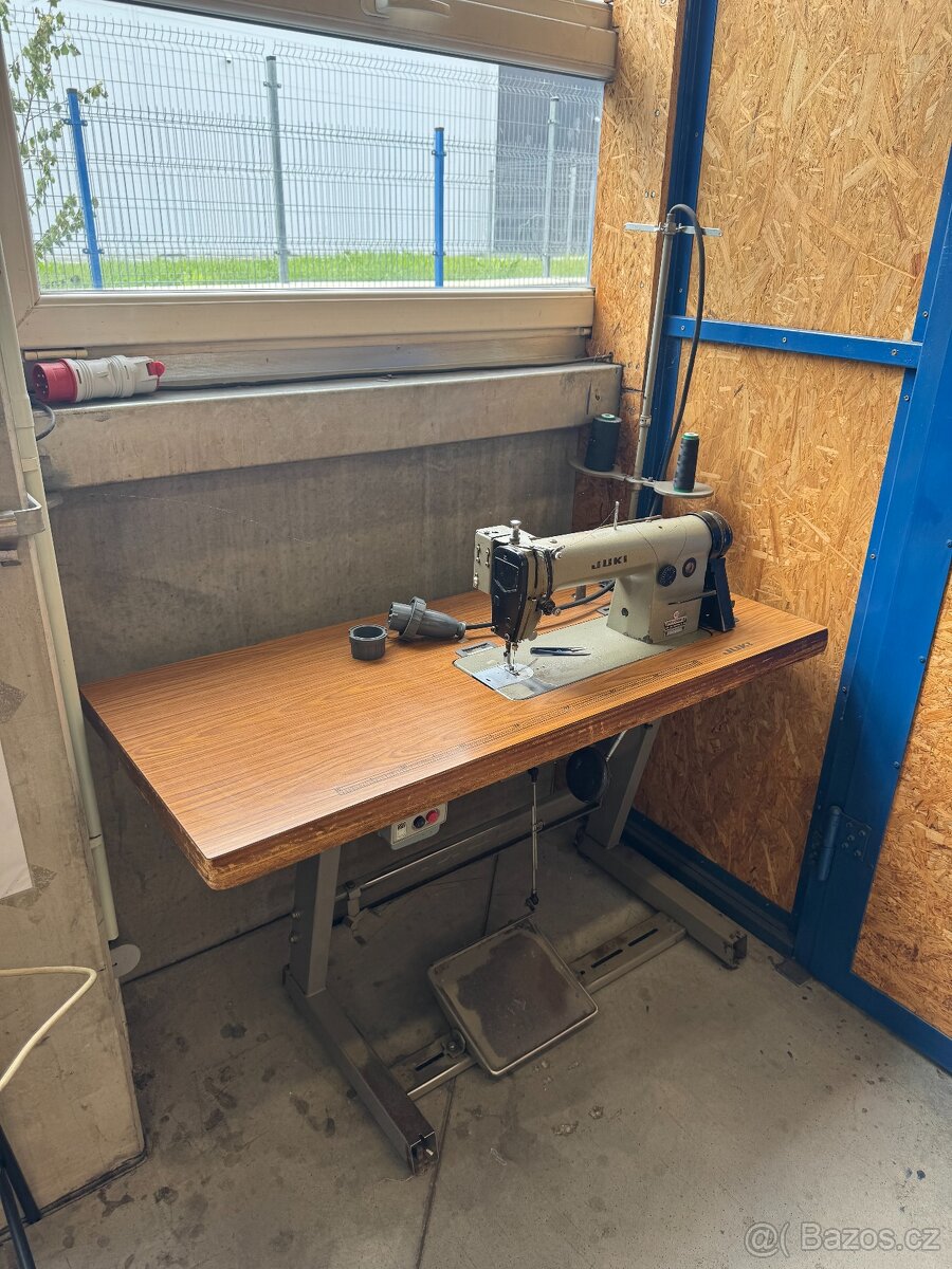 Šicí stroje a další vybavení - komplet i po kusech - 7