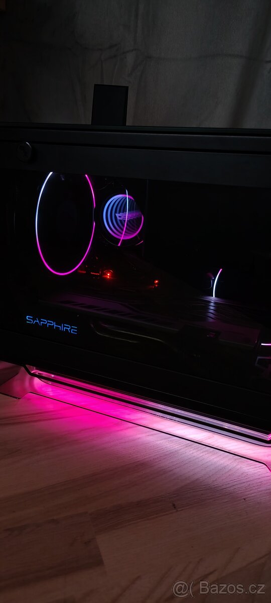 Prodám herní malé, mini itx PC - 7