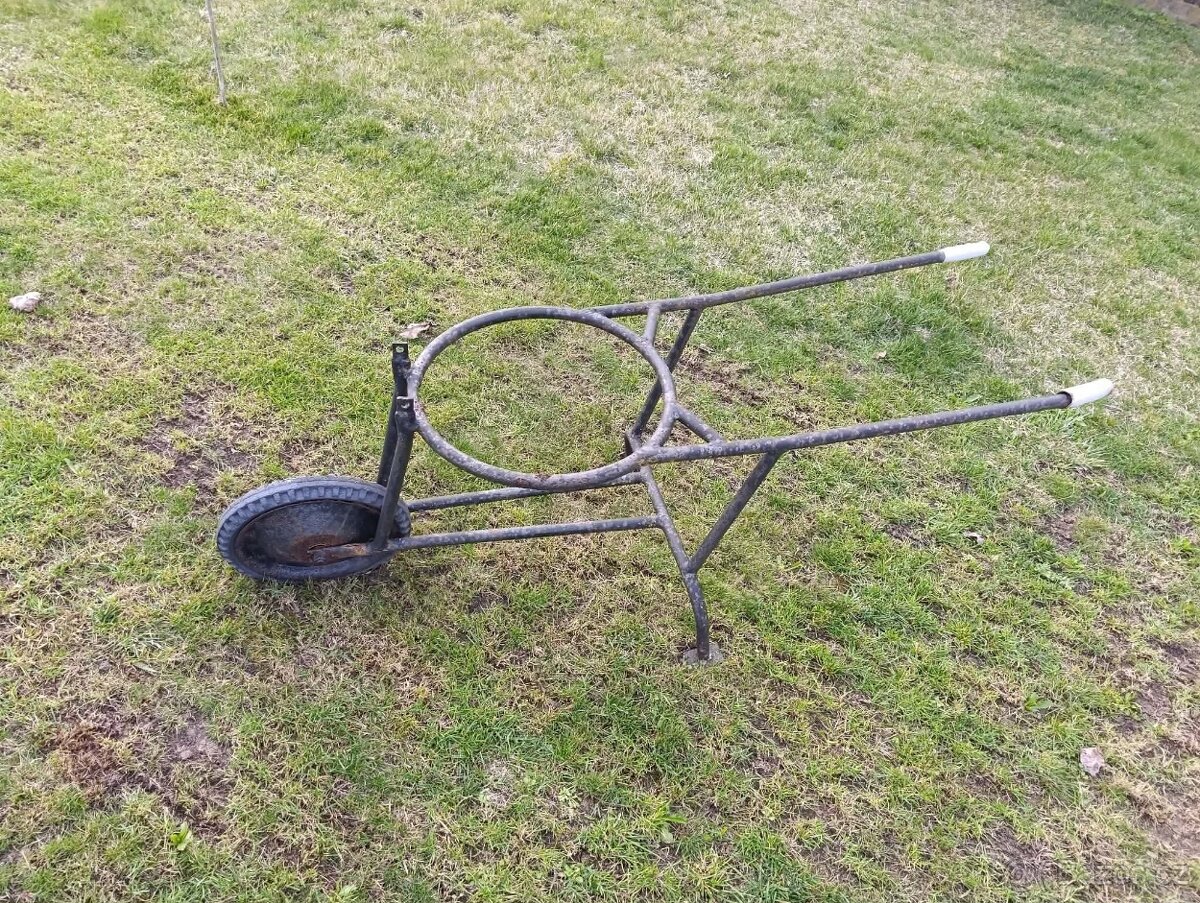 staré zemědělské nářadí - dekorace - 7
