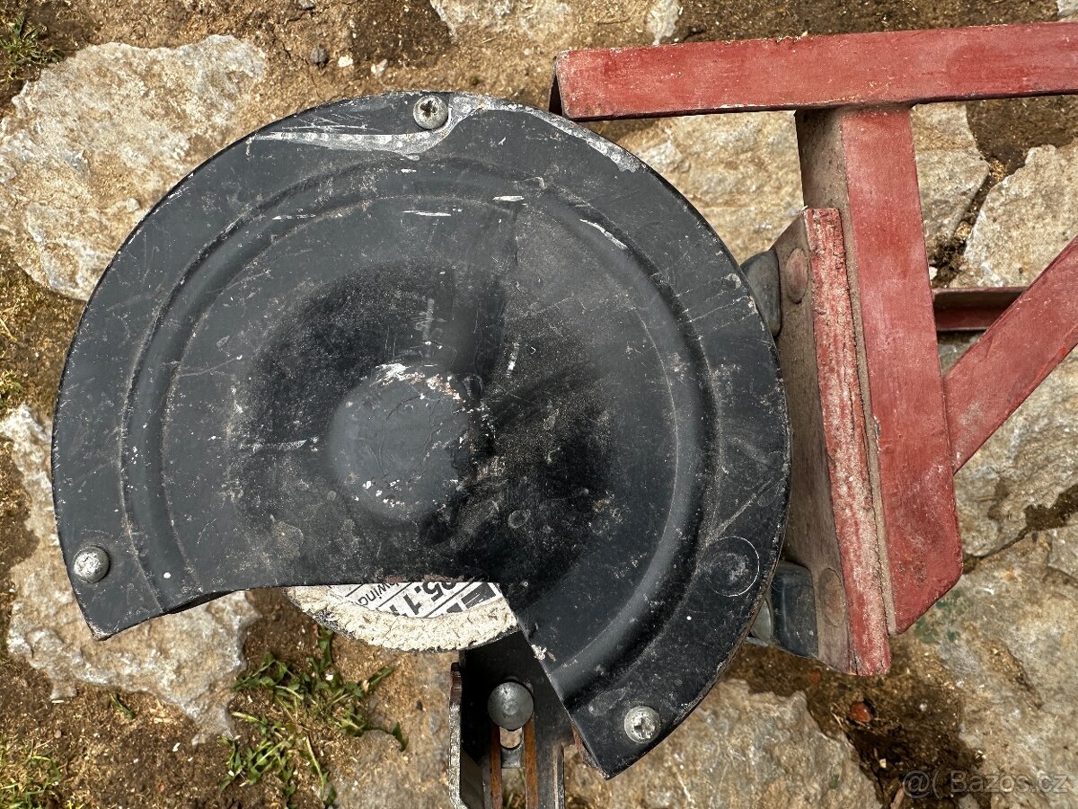 STOLNÍ BRUSKA EINHELL DSC 150 - 7