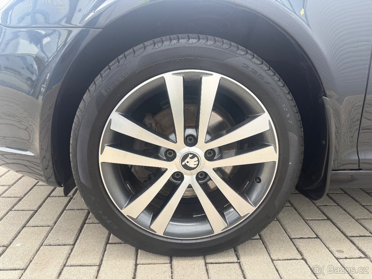 Škoda OCTAVIA II 2.0 TDi Common-Rail KLIMA VYHŘÍVANÉ SEDAČKY - 7