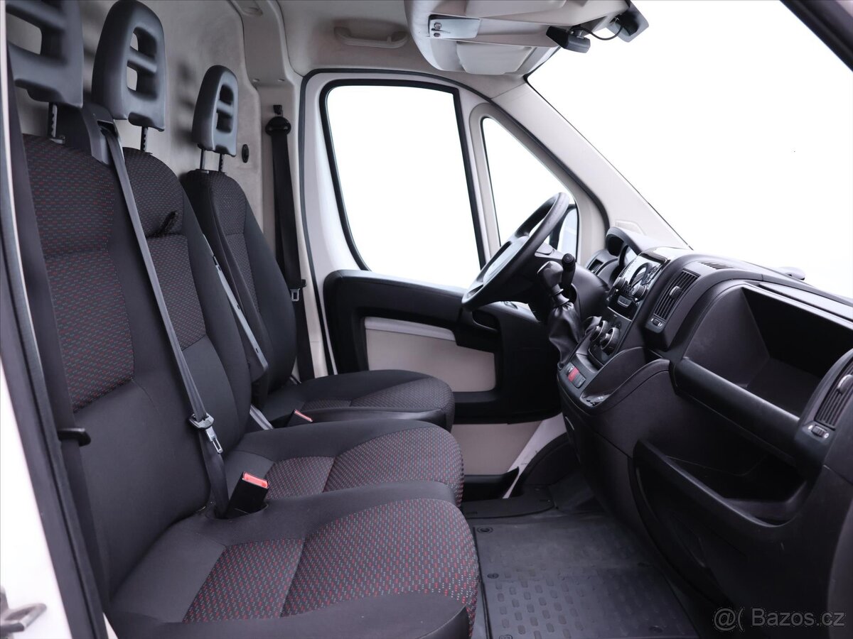 Peugeot Boxer 2,2 HDI 96kW CZ L1H1 Chladicí (2015) - 7
