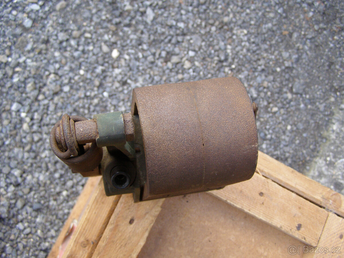 Prodám funkční zapalovací magnetku Bosch z 20. let - 7