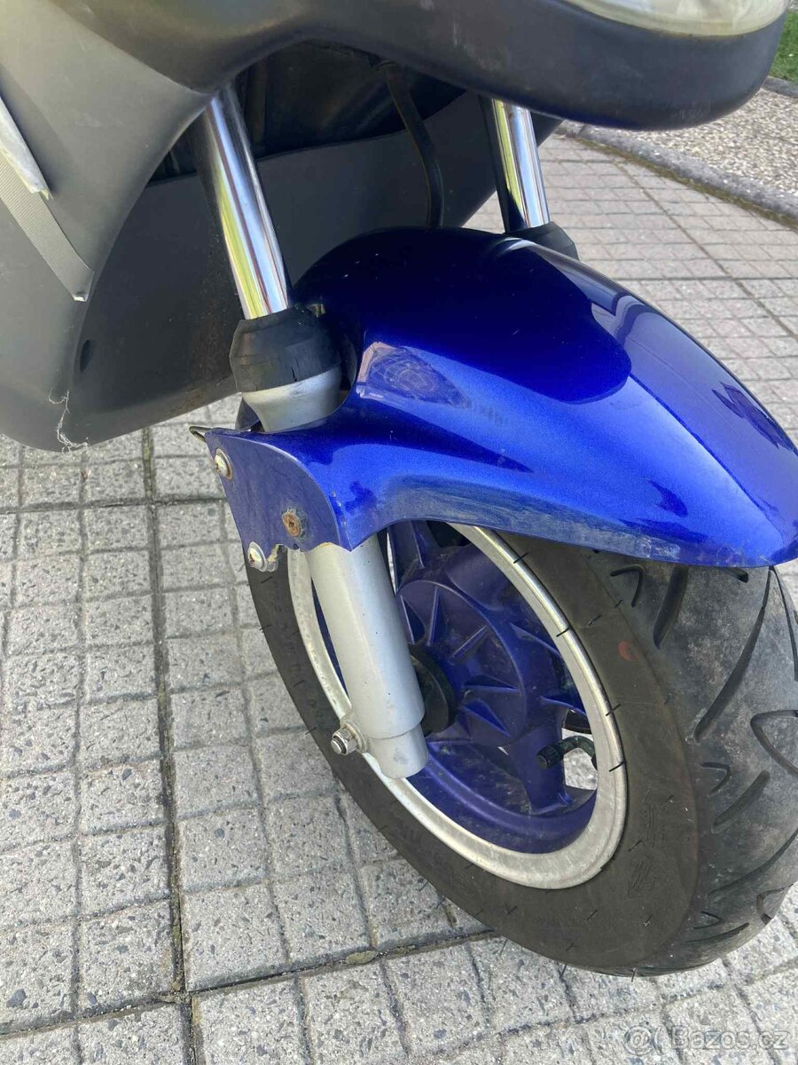 Skútr Keeway Hurricane 50 2T - 7