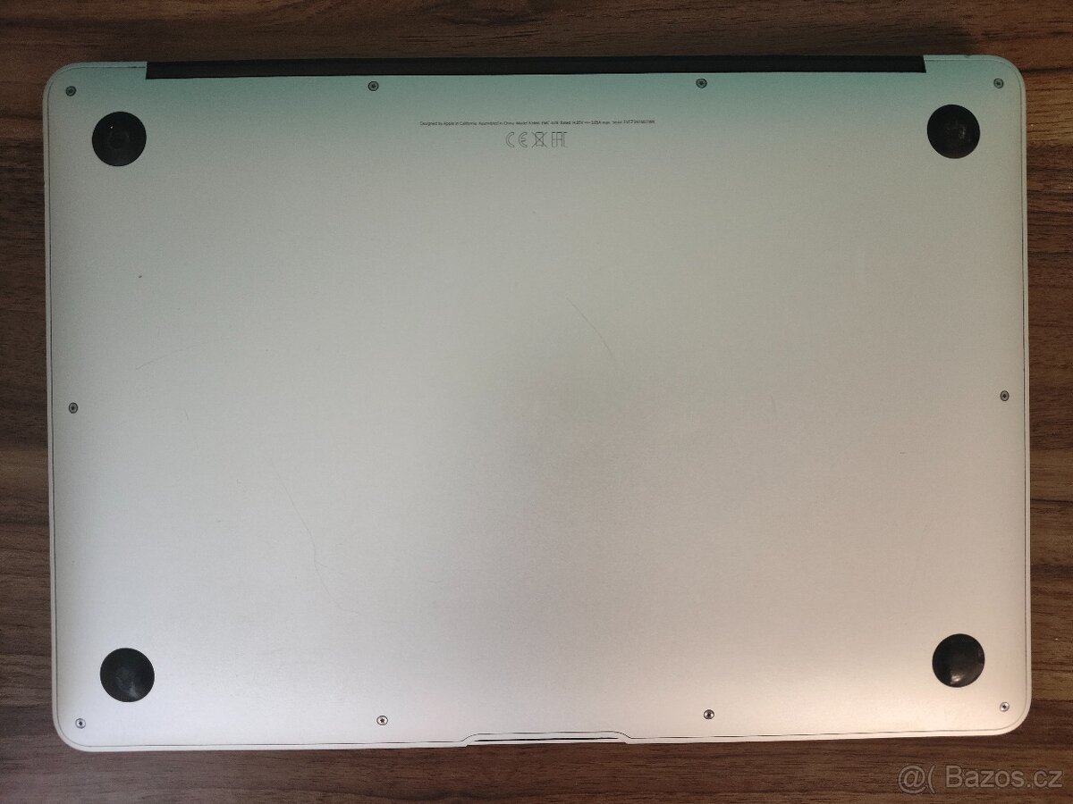 MacBook Air 2017 | i5 • 8GB • 256GB - 7