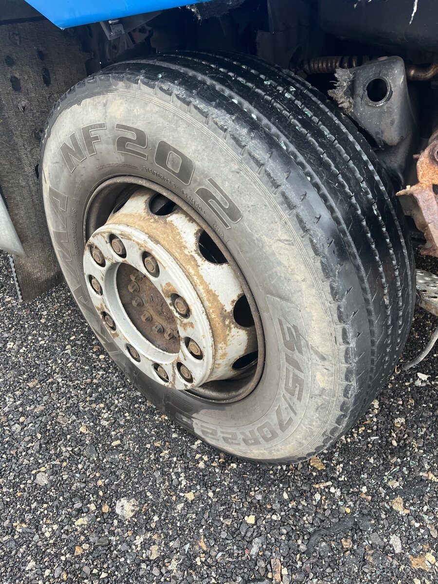 6ks Pneumatika s diskem 315/70 R22.5 - 7