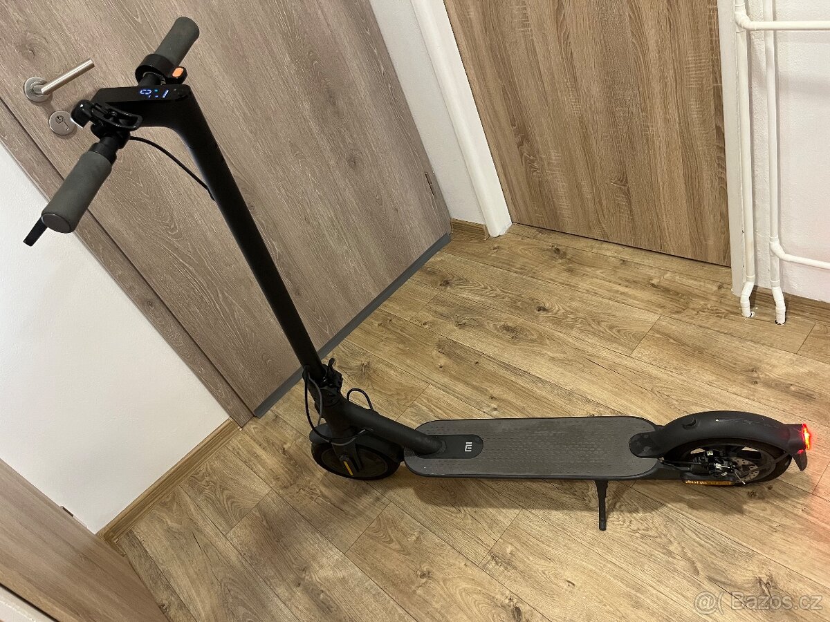 Elektrická koloběžka Xiaomi Essential - 7