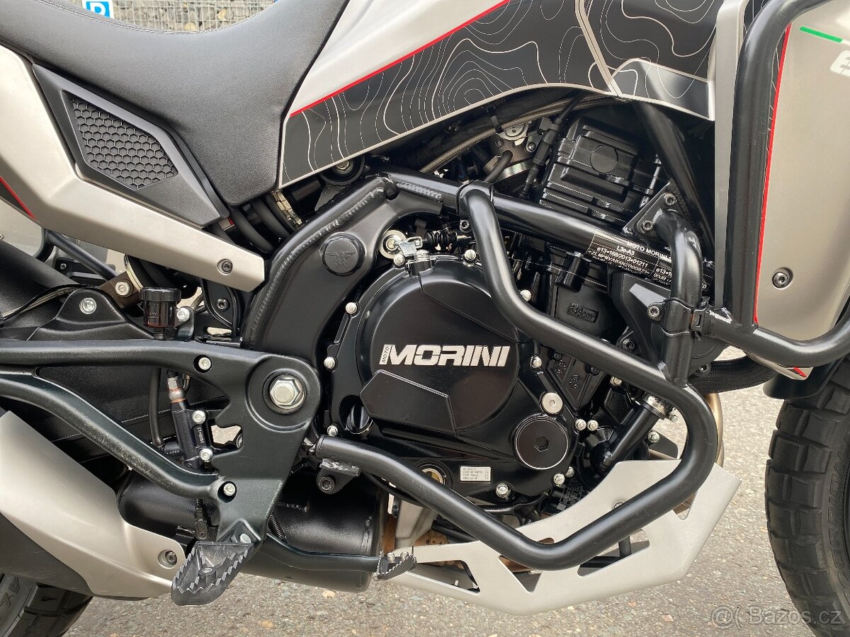 Moto Morini X-Cape 650 + sada kufrů v ceně 10 000 Kč - 7