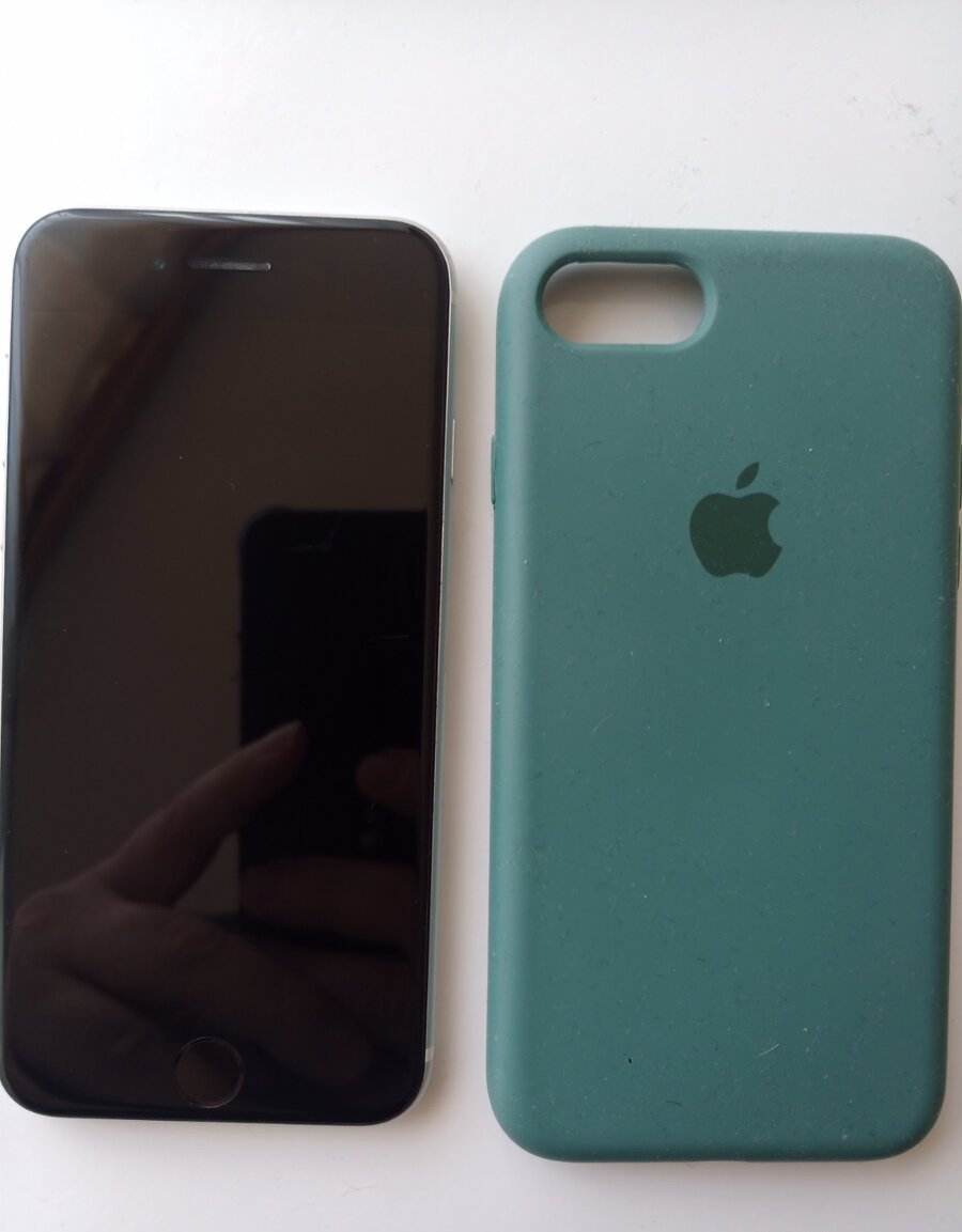 Apple iPhone SE 2020 64GB - 7