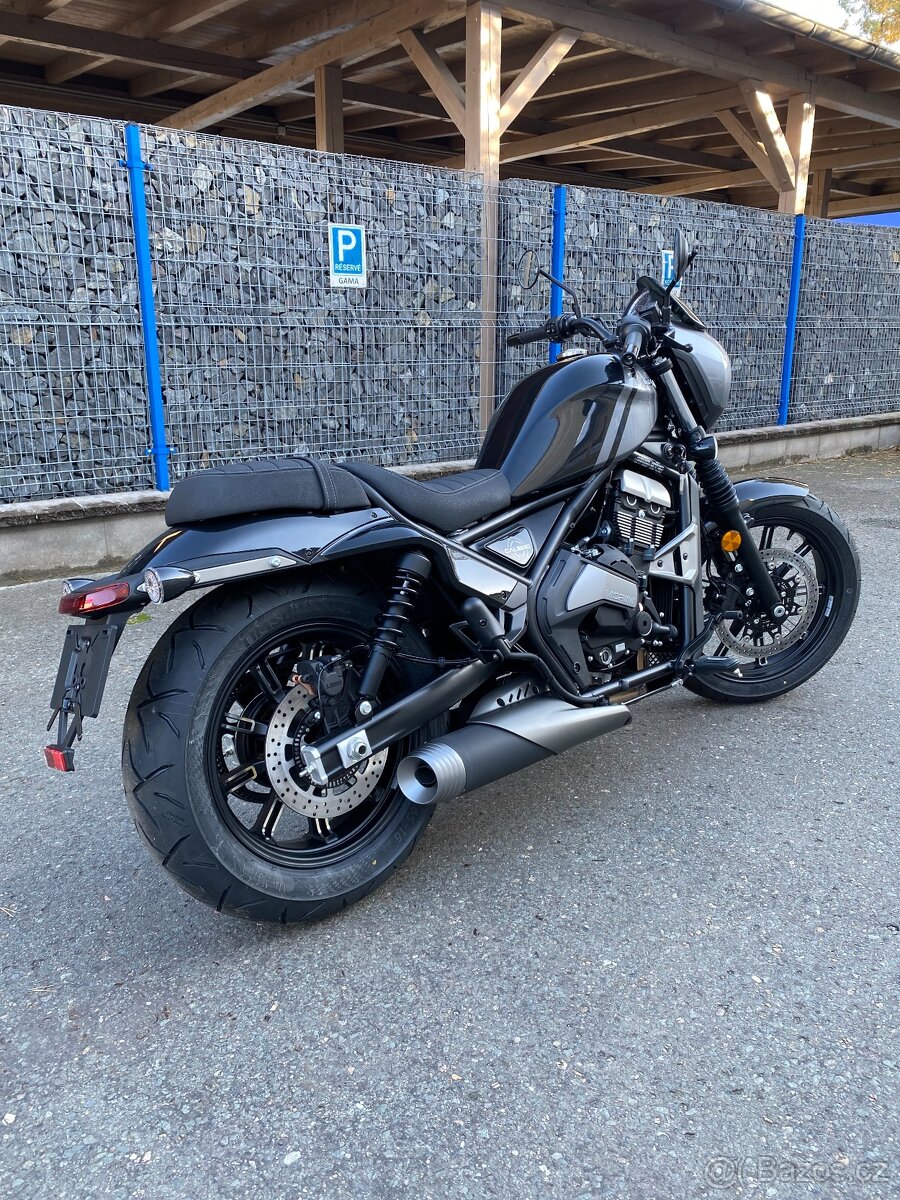 Moto Morini Calibro Custom 700 - 7