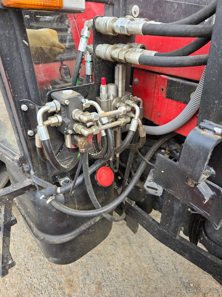 Čelní nakladač na traktor - 7