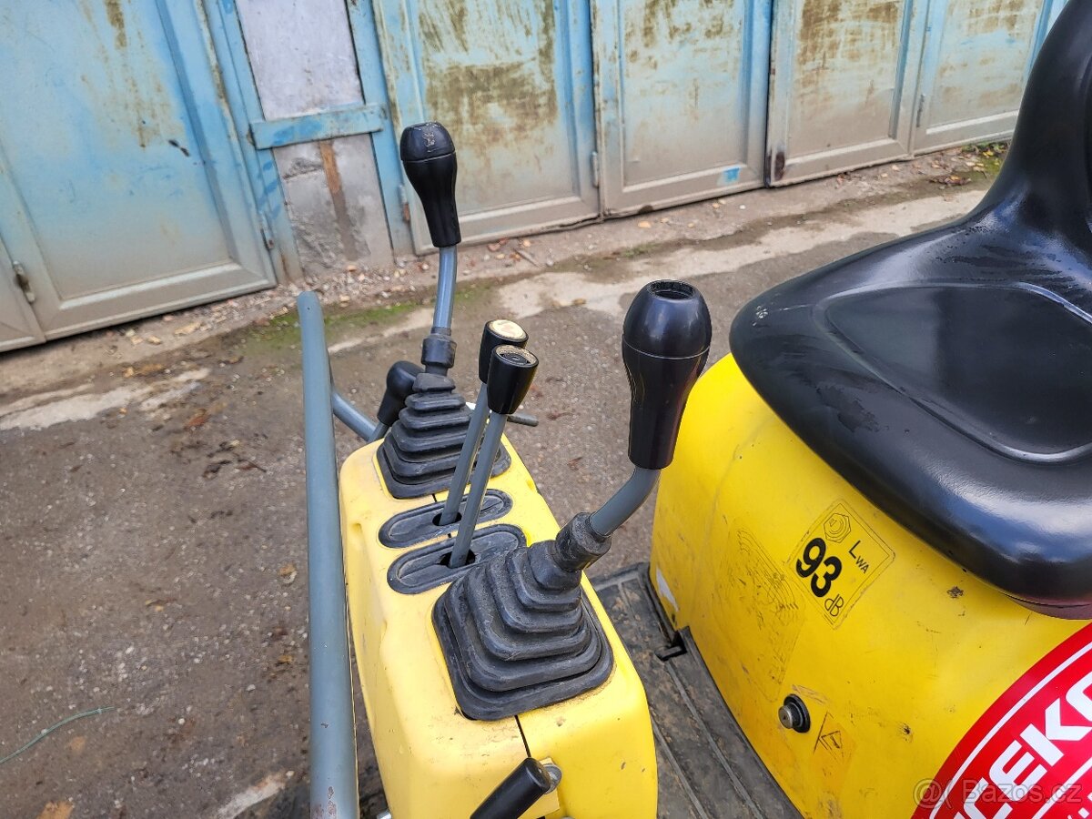 Minibager Wacker Neuson 803 - 7