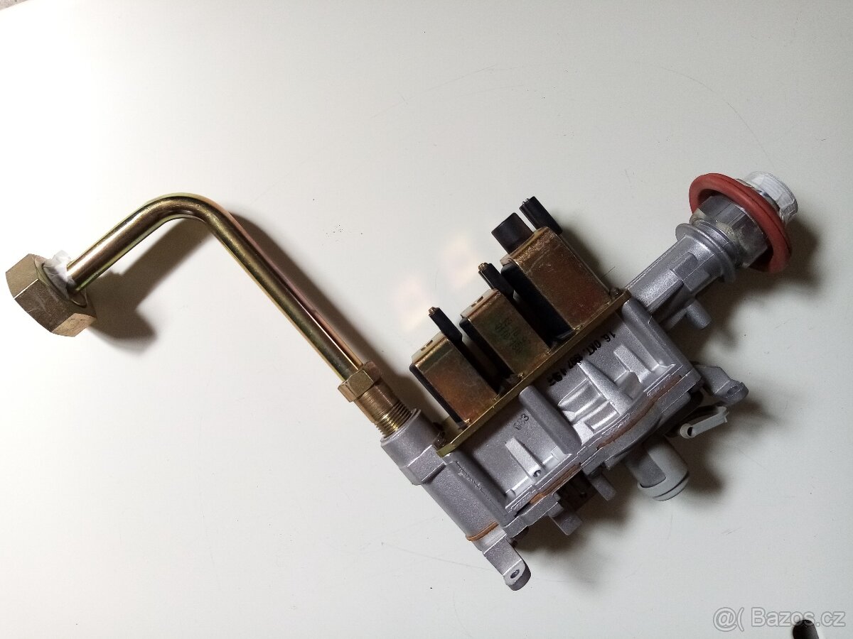 JUNKERS ZR 24-3AE 23 a JUNKERS ZWE 24-2AE 23 - 7