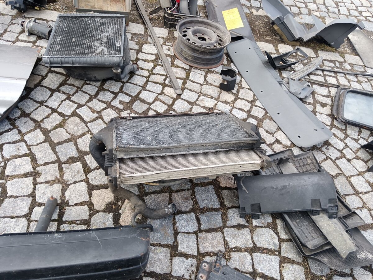 Volvo 240,440,740,940 díly - 7