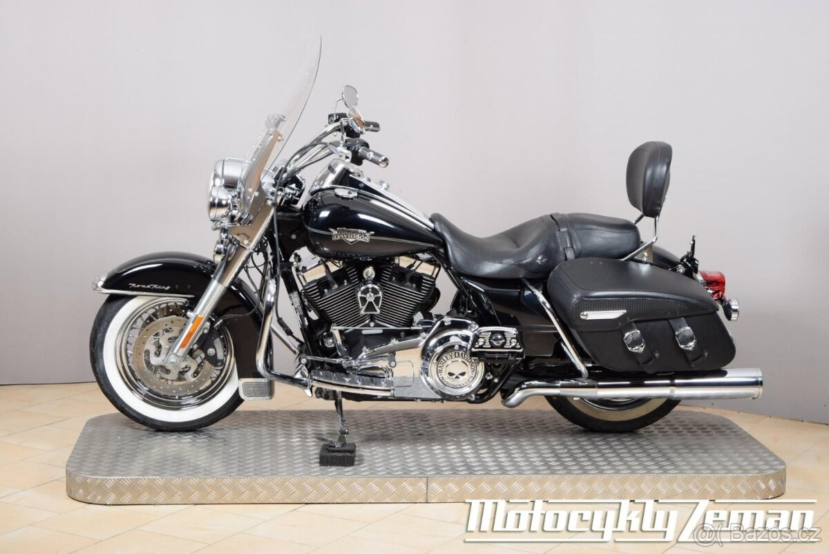 Harley-Davidson FLHRC Road King Classic 2013 - 7