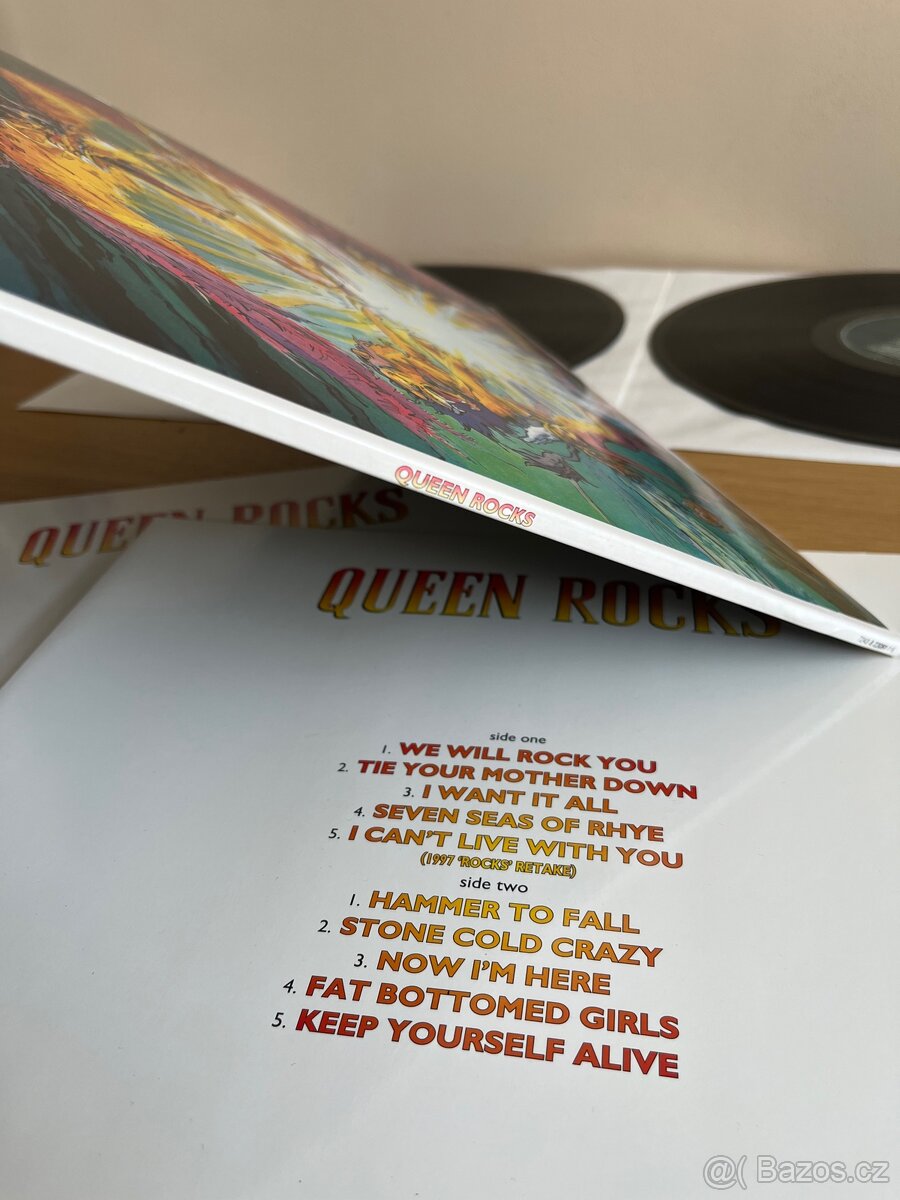 Queen – Queen Rocks - 7