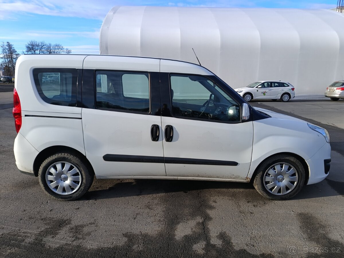 Opel Combo Tour 1.6 CDTi RV2017 odpočet DPH - 7