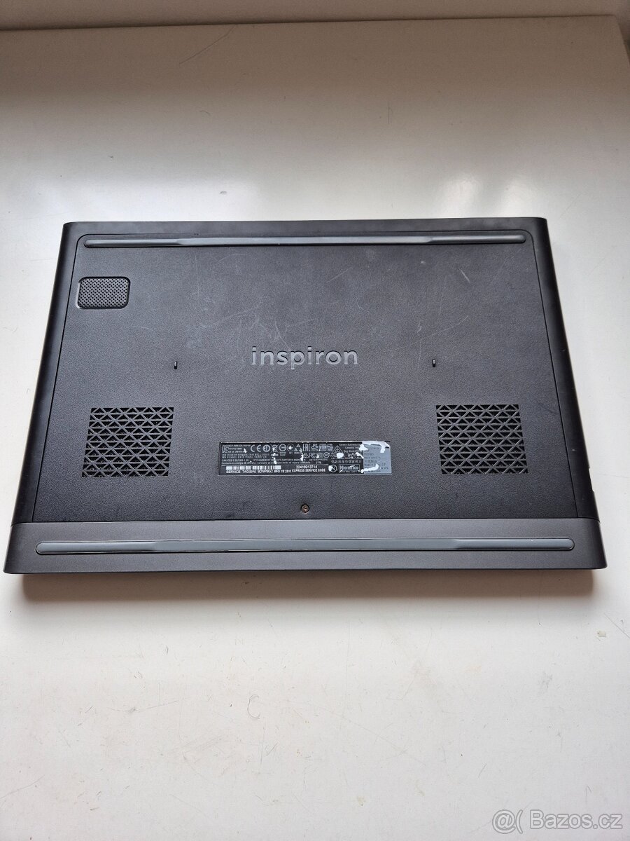 Starší Herní Notebook Dell Inspiron 15 Gaming - 7