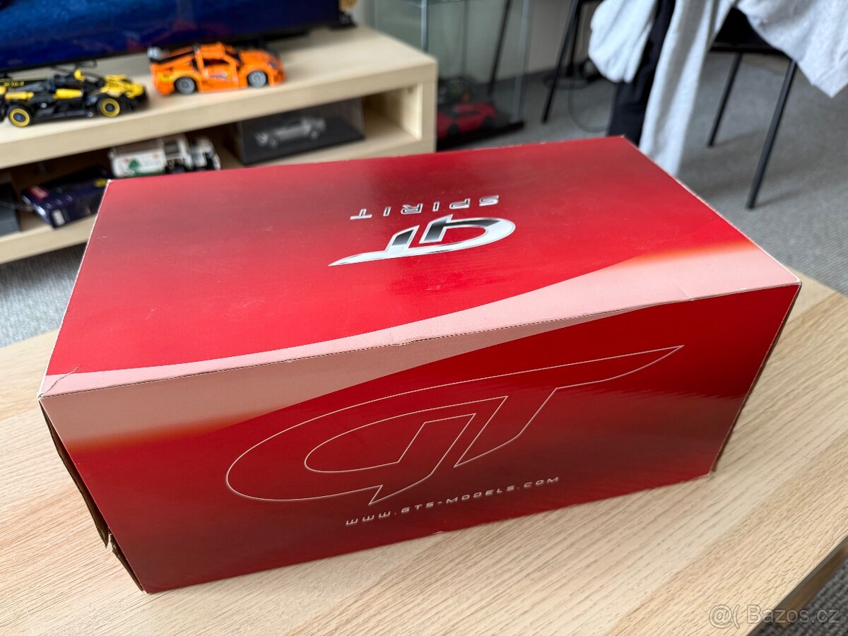 Gt spirit Mercedes Benz G63 AMG 6x6 1:18 - 7