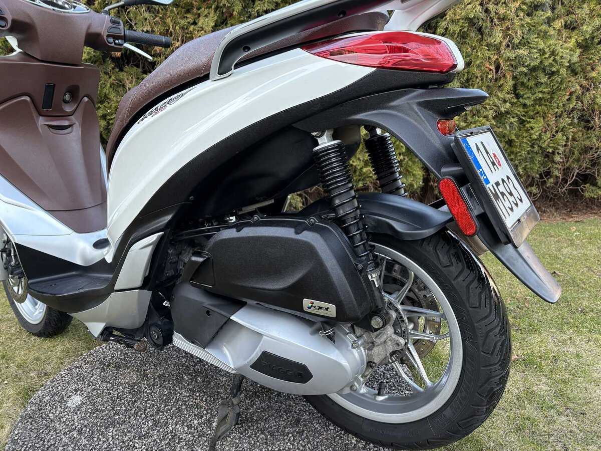 Piaggio Medley 125, CZ - 7