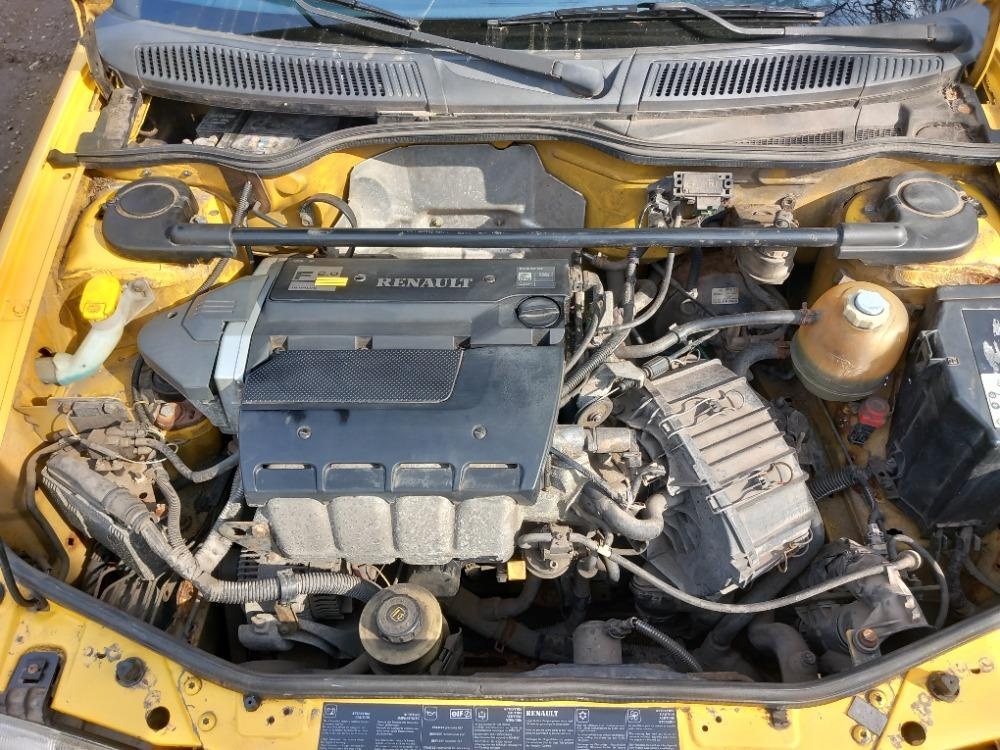 Renault Megane 2.0 16 F7R - 7