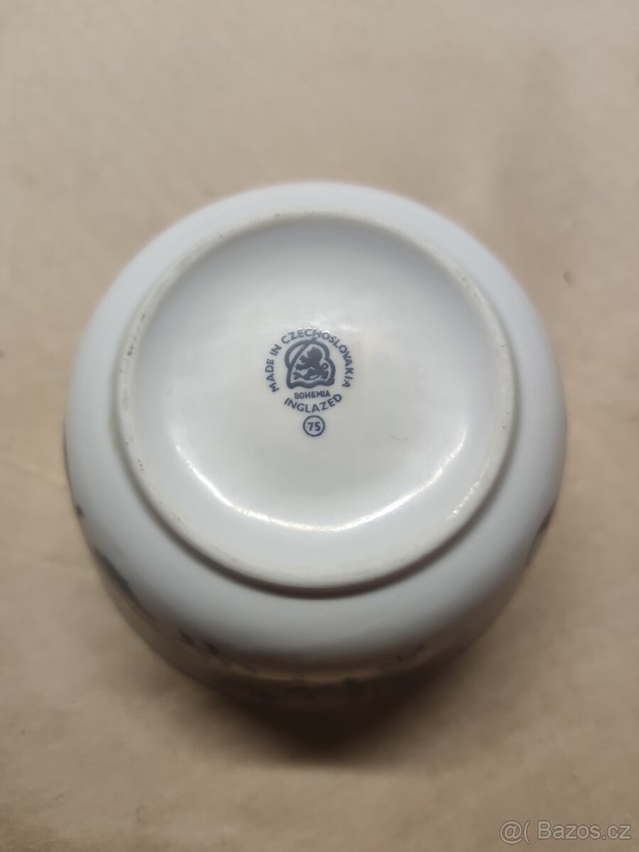 Sklo a porcelán - 7