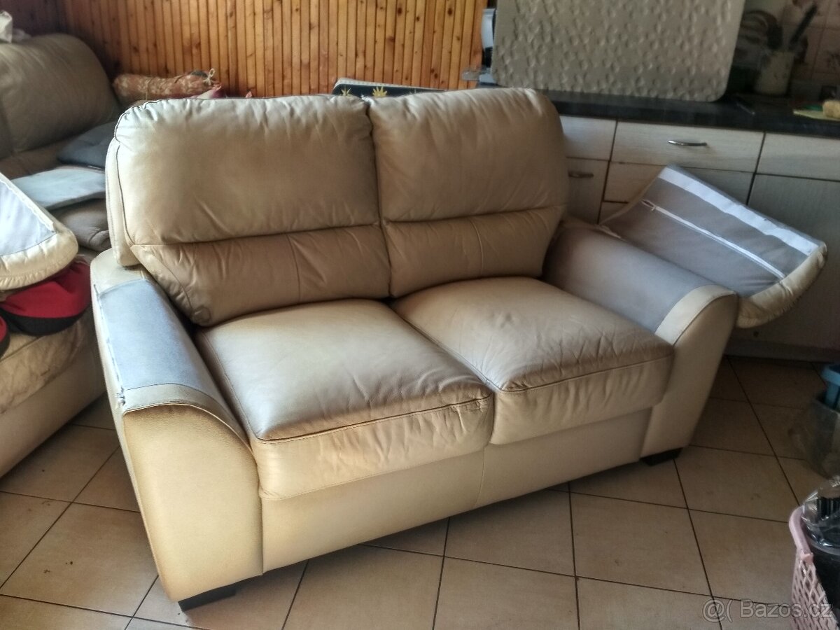 KOŽENÁ POHOVKA - 7