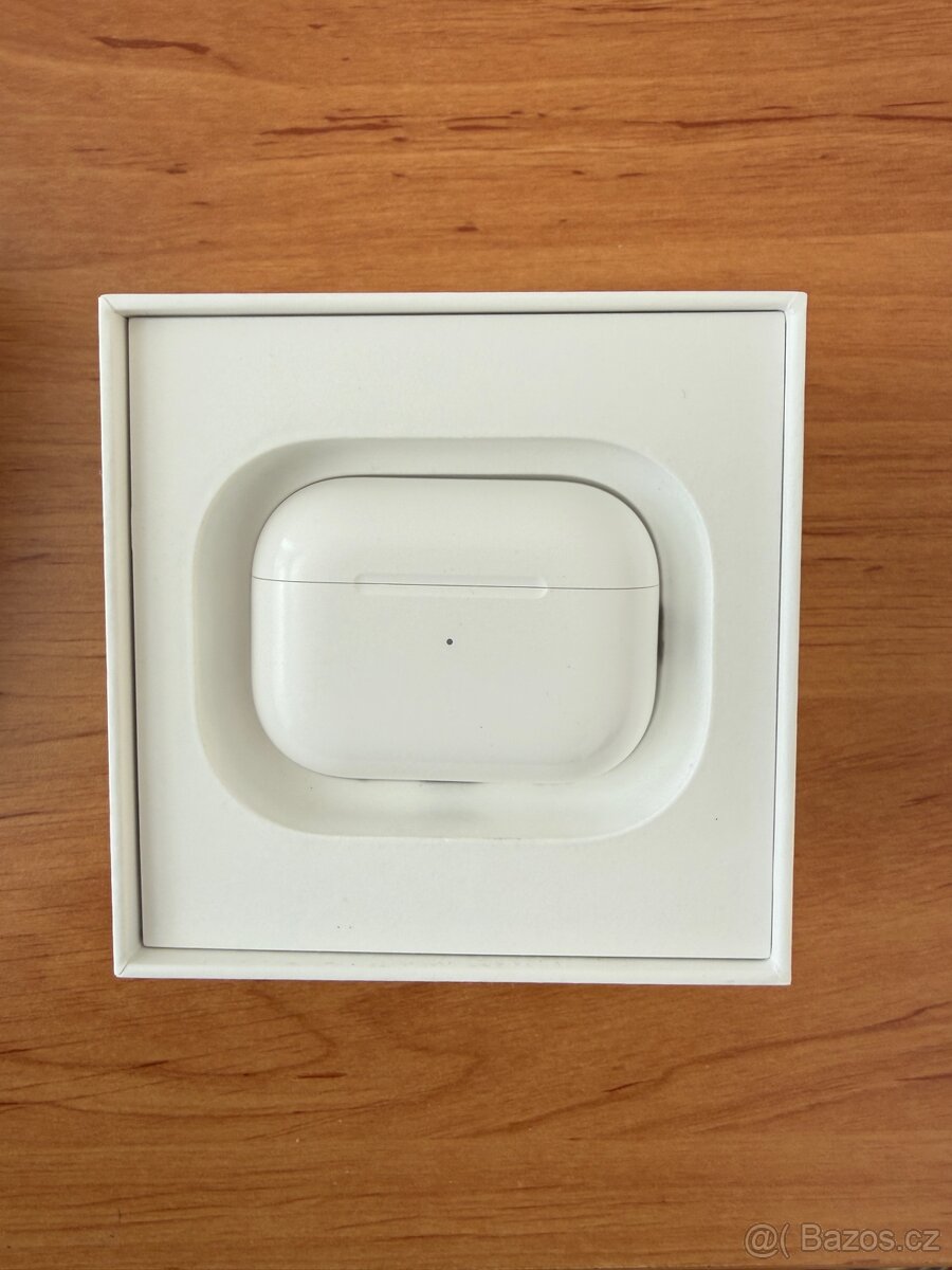 Apple AirPods Pro (2. generace) s MagSafe pouzdrem (USB-C) - - 7