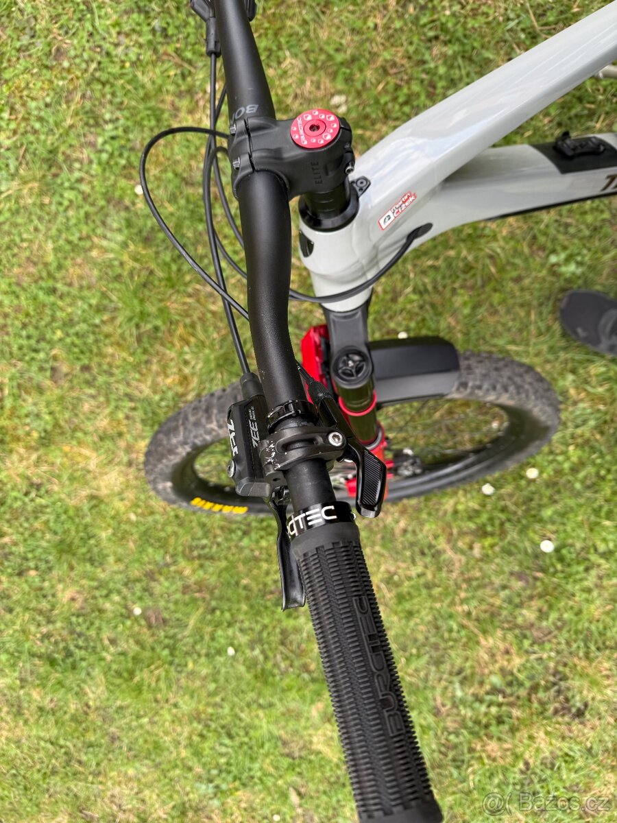 Trek Slash 8 2022 - 7