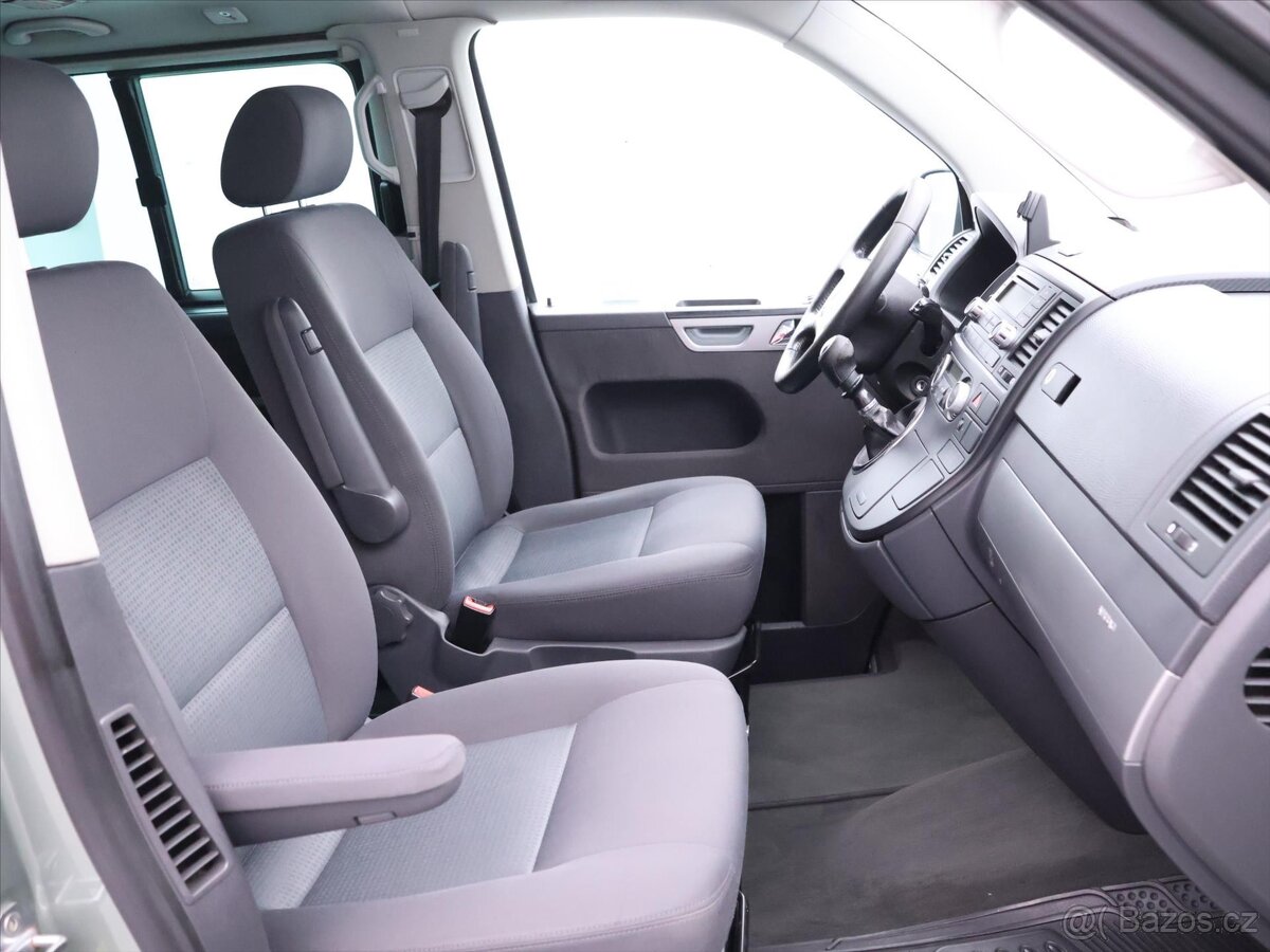 Volkswagen Multivan 2,5 TDi 96kW Comfortline Tažné (2006) - 7
