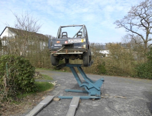 2 tunový mobilní hydraulický zvedák na automobil - 7