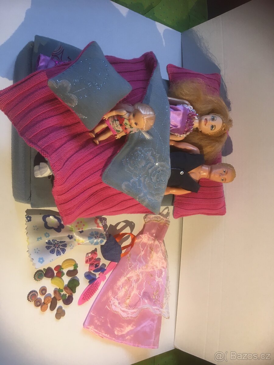 čalouněná postel pro Barbie - 7