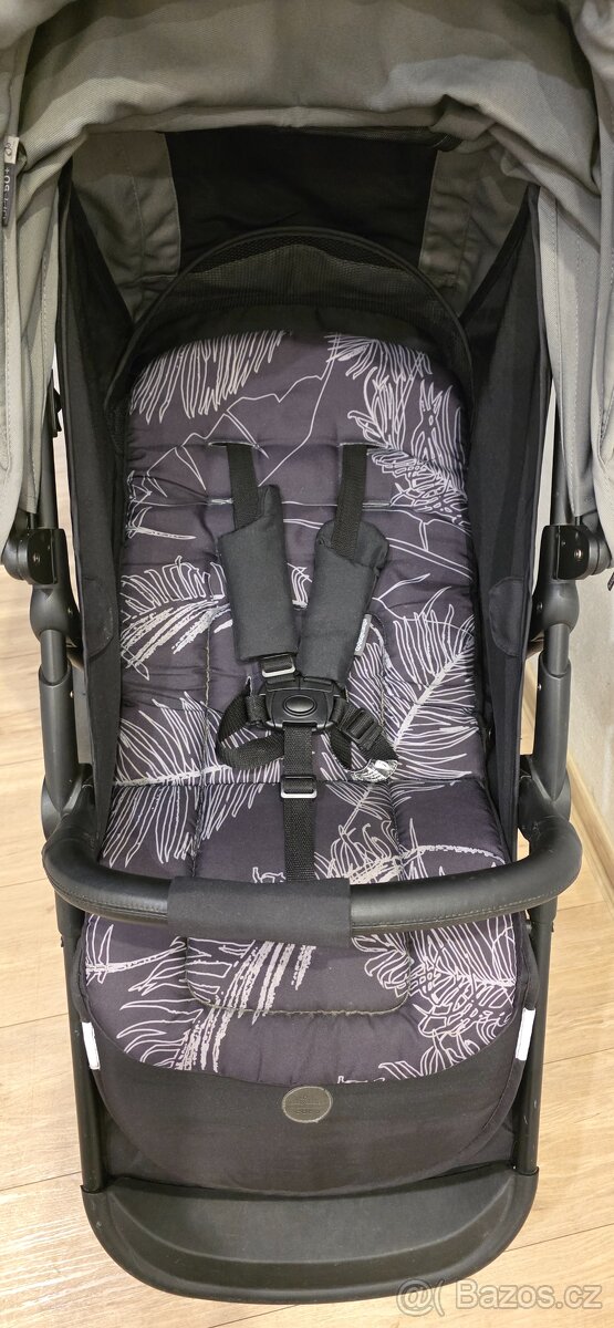 Sportovní kočárek - jako nový - 7
