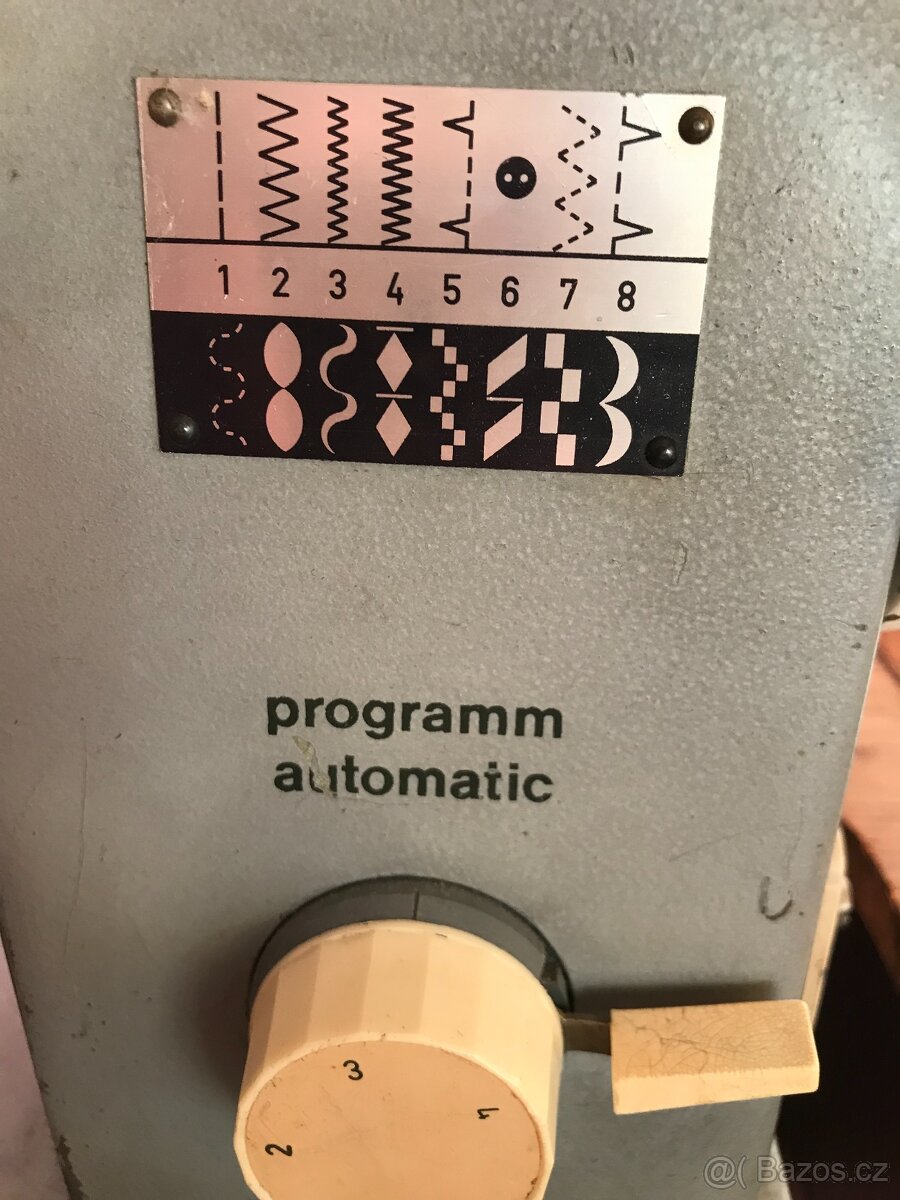 Šicí stroj Veritas včetně dřevěné skříňky - 7