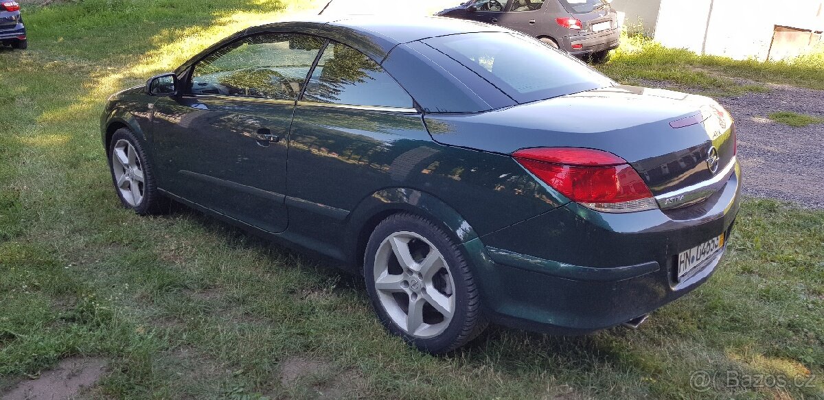 Opel Astra H Twintop Cosmo 1,8 benzín - 7