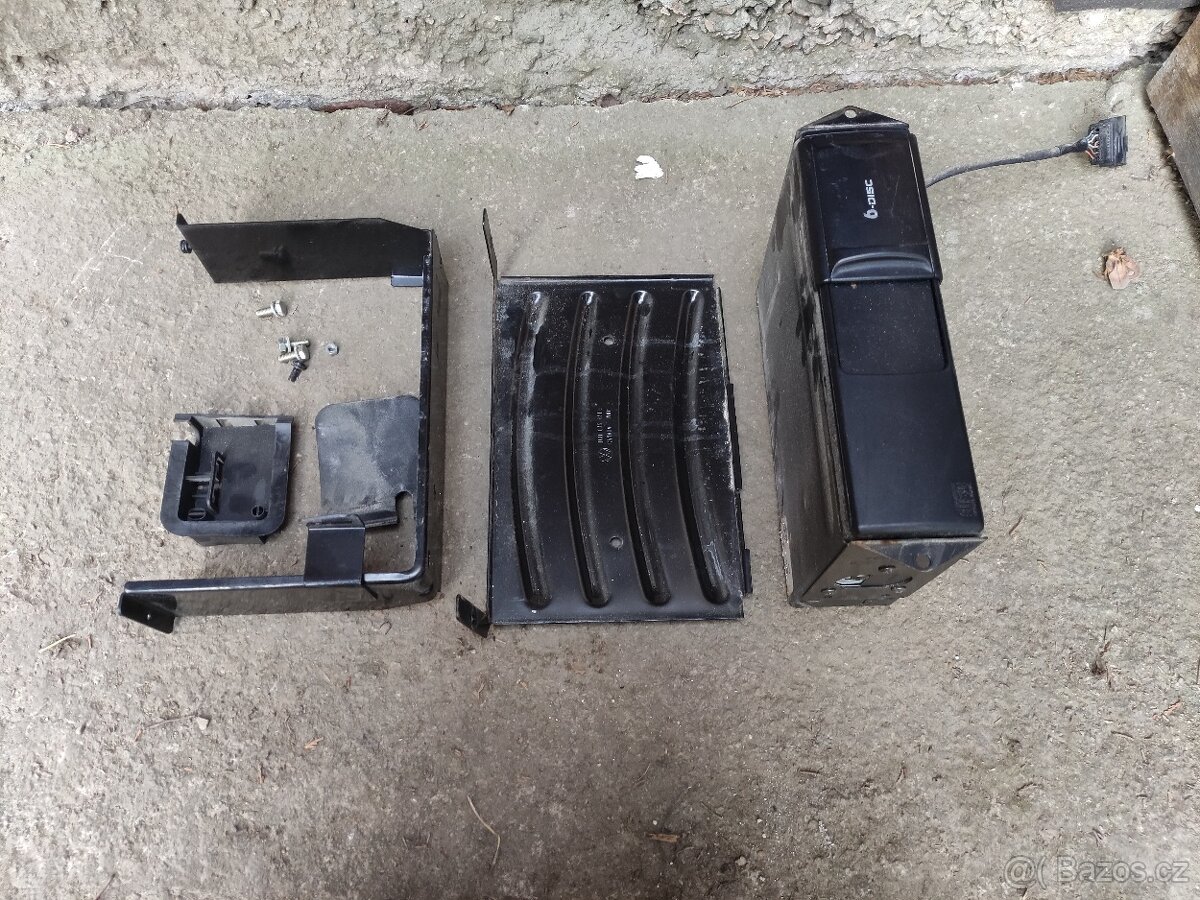 Orig. Rádio + CD měnič New Beetle - 7