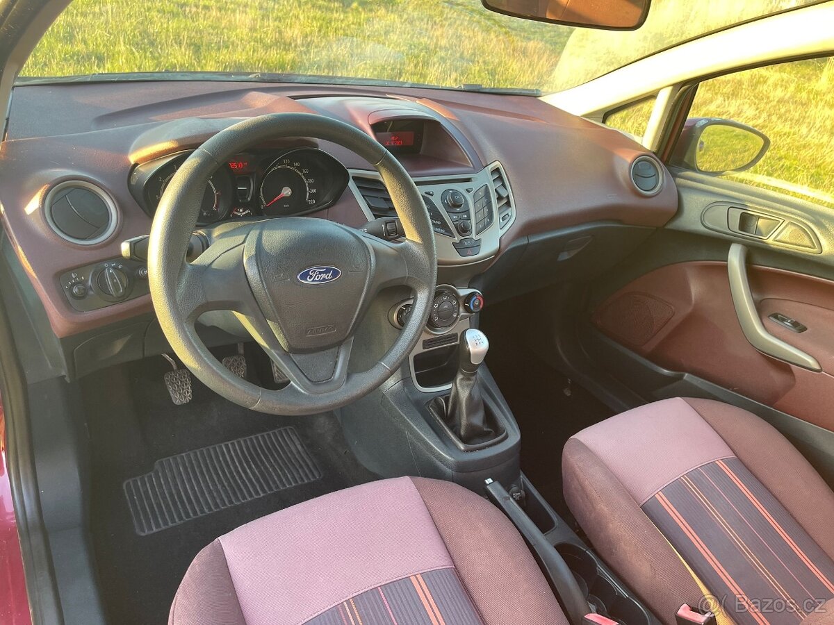 Ford Fiesta - 7