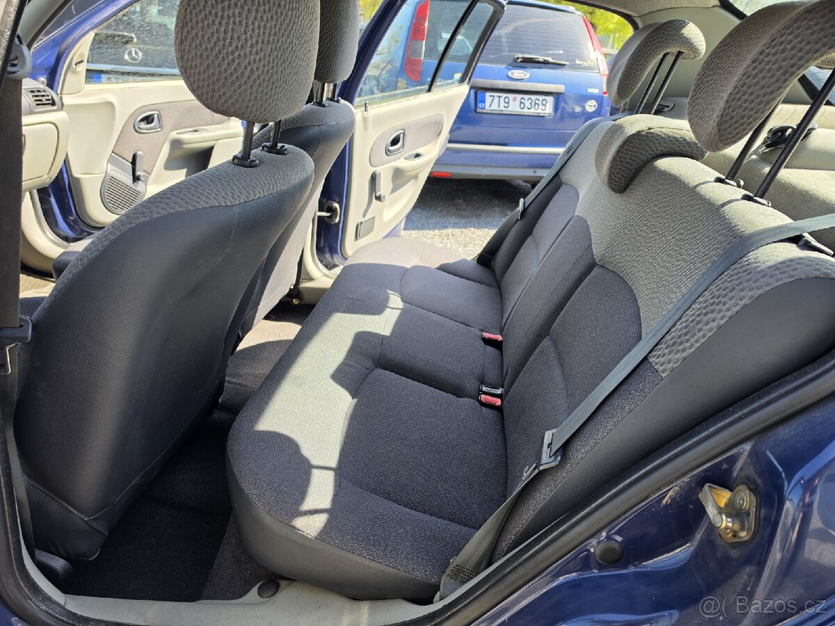 Renault Thalia
1.4 i - 7