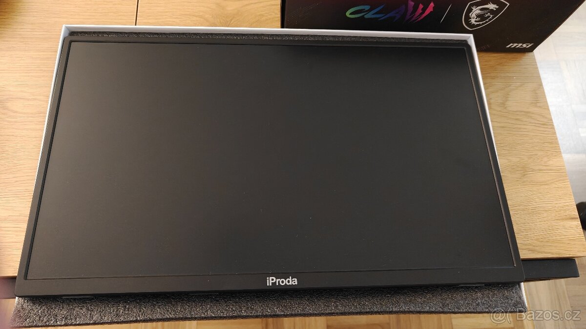 MSI Claw A8 (BZ2EM-006CZ) neonově zelený Z2 Extreme - 7